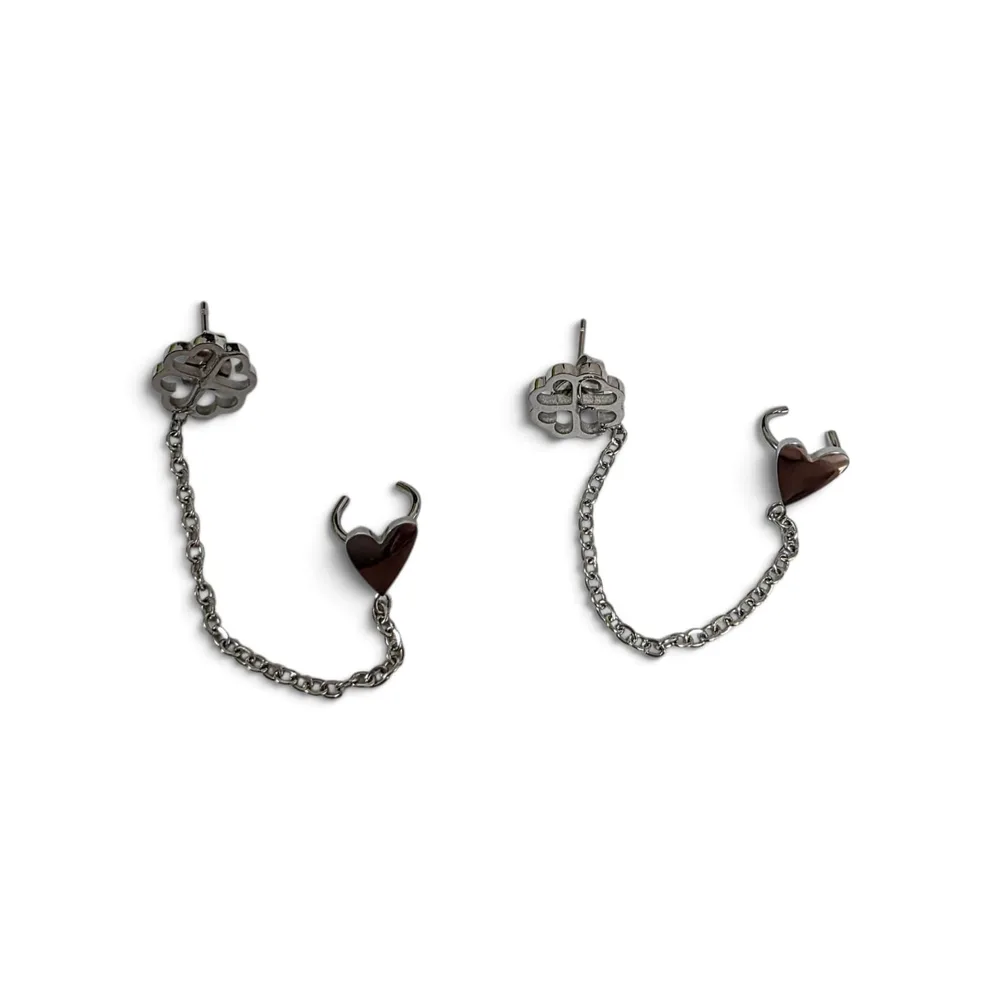 Arete trebol con conciencia corazon 6.5cm plateado — foto 1 de 1