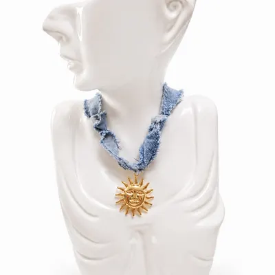 Collar